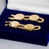 Collar Pin