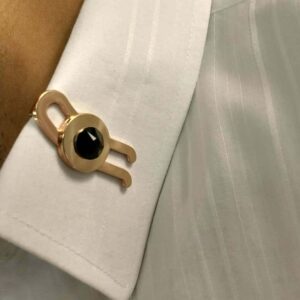 Collar Pin