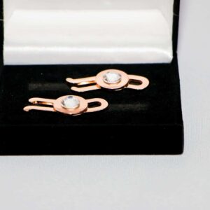 Collar Pin