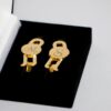 Collar Pin